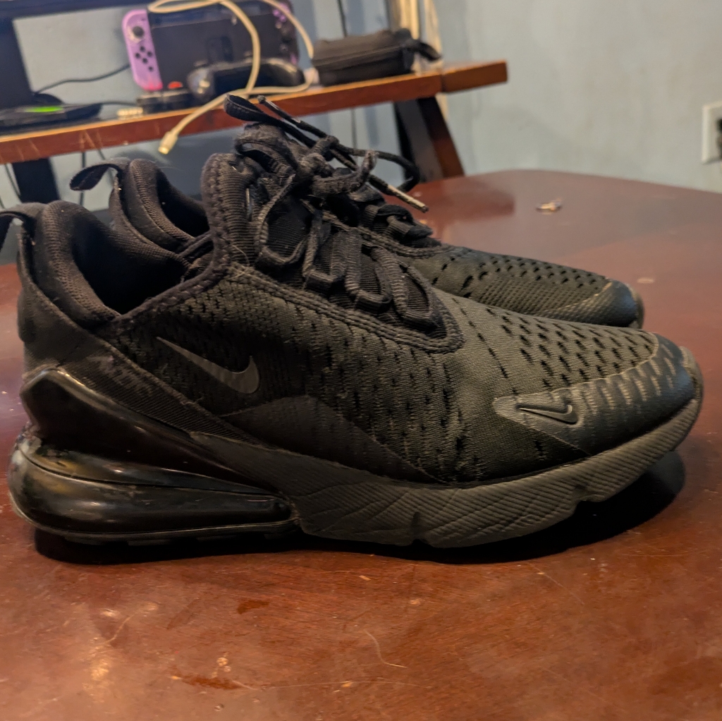 Nike Black Air Max Athletic Shoes